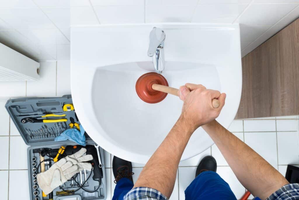 mesa plumber plunging sink